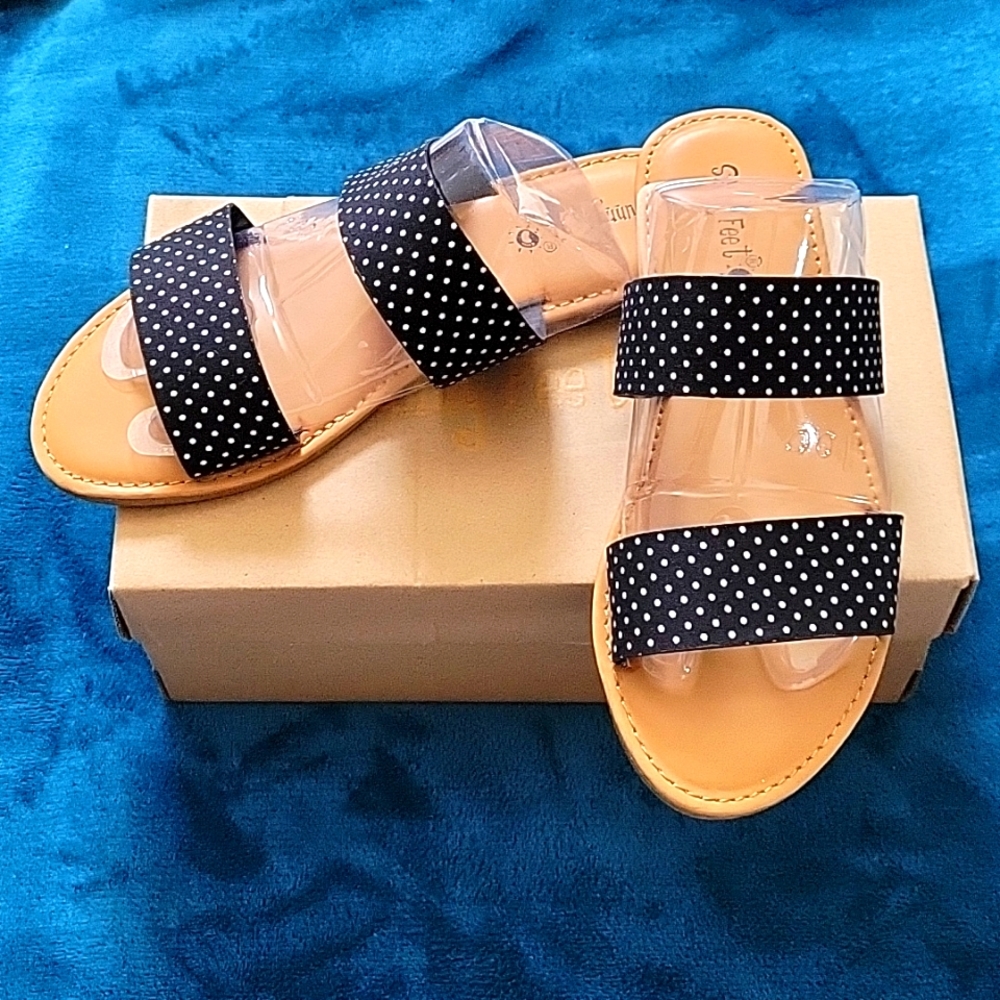 Sunny Feet Black & White Polka Dot Sandals, size 7.5
